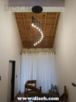 آویز مشکی طلایی