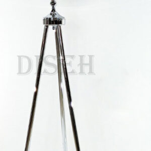 ساعت نقره ای ایستاده