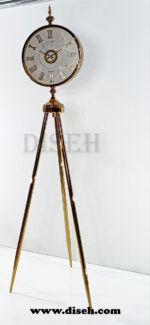 ساعت ایستاده