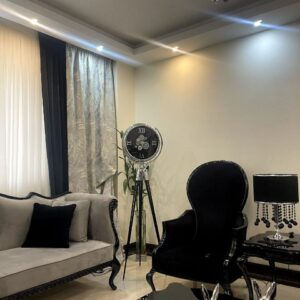 ساعت مدرن ایستاده دو رنگ