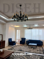 اجرای لوستر مدرن در خانه آپارتمانی